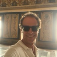 Scopri Mauro Piacentini